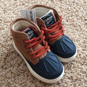 NWT toddler boys OshKosh duck boots size 7